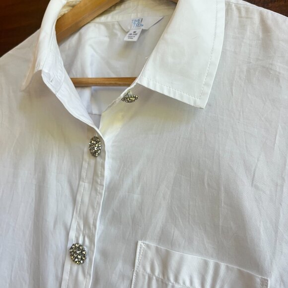 White Button Down 100% Cotton Embellished Buttons - Closet Basic for Holidays - Picture 7 of 8